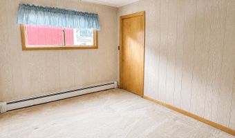 107 Strafford St, Berlin, NH 03570