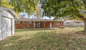 524 7TH St W, Andalusia, IL 61232