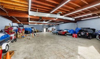 915 N Willowbrook Ave, Compton, CA 90220