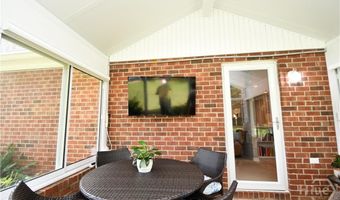 102 Meadow Creek Dr, Athens, GA 30605