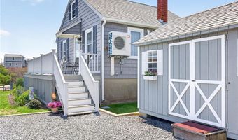6 Arbeth Ave, Narragansett, RI 02882