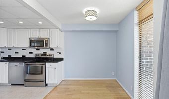 1401 N RHODES St 503, Arlington, VA 22209