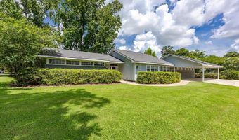 8675 W Fairway Dr, Baton Rouge, LA 70809