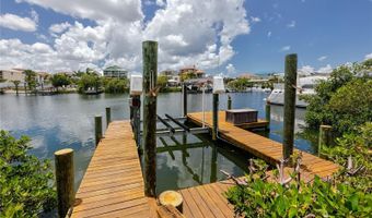 1116 KINGFISH Pl, Apollo Beach, FL 33572