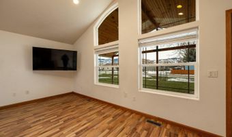 1005 Beckton Rd, Dayton, WY 82836