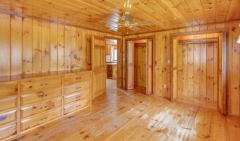 14 Lloyd St, Campton, NH 03223