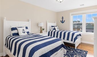81 S Pier Rd, Narragansett, RI 02882
