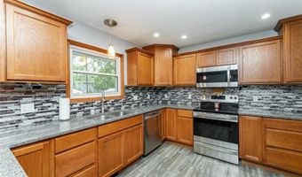1000 17th St SW, Austin, MN 55912