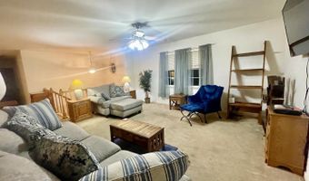 33 HIGHVIEW Dr, Airville, PA 17302