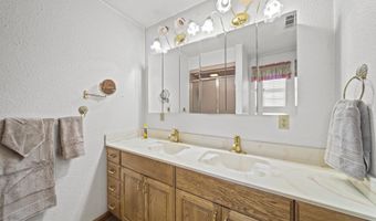 17832 Windsor Ln, Anderson, CA 96007