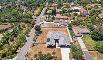 2745 Alexander Dr, Escondido, CA 92029