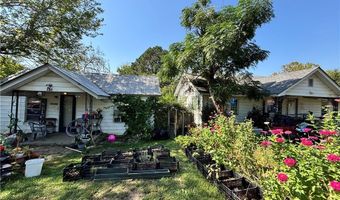 924 Chickasaw Ave, Arkoma, OK 74901