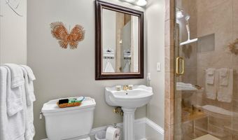 1611 Glenn Swetman St, Biloxi, MS 39530