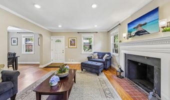 3724 2ND St S, Arlington, VA 22204
