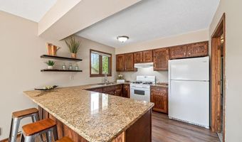1088 Whitney Dr, Apple Valley, MN 55124