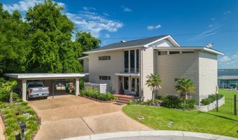 435 Christi Ln, Biloxi, MS 39531