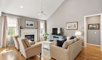 28 Brook Ln 28, Berlin, MA 01503