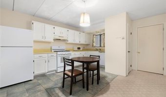 143 Hoffman Ave 205, Cranston, RI 02920
