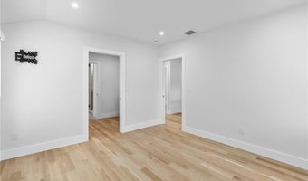76 Warren Ave, Middletown, RI 02842