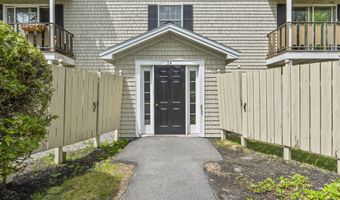 24 Parkwood Dr, Augusta, ME 04330