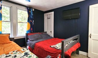 28 Tulip St, Bristol, CT 06010