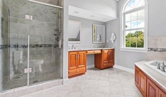 51 Reservoir Rd, Cumberland, RI 02864