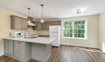 16 Palm Ln, Alton, NH 03809