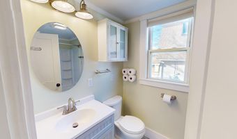 20 Harthorn Ave, Bangor, ME 04401