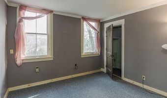 10 King St, Rockingham, VT 05101