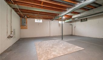 1768 Celeste Cir, Austintown, OH 44511