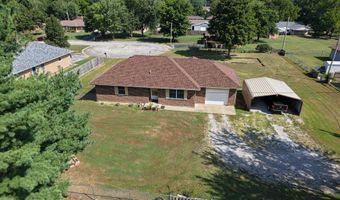 1004 Baretta Ct, Aurora, MO 65605