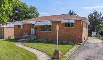 523 S Clarendon Ave, Addison, IL 60101