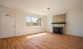 425 Graceland Dr SE, Albuquerque, NM 87108