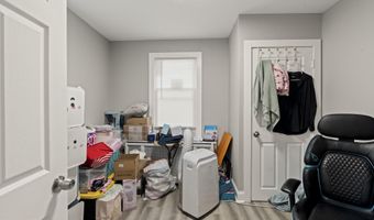 227 W GRAISBURY Ave, Audubon, NJ 08106