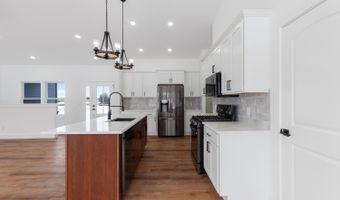 4823 Thompson Heights Dr, Adrian, MI 49221