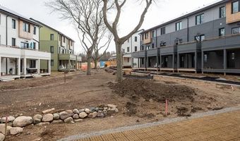 2237 Trillium Ln, Ann Arbor, MI 48104