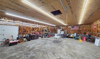 131 W 5th St, Adrian, MO 64720