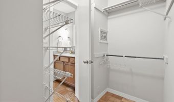 5230 POOKS HILL Rd #D-26, Bethesda, MD 20814