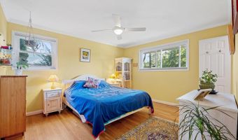 5929 AVON Dr, Bethesda, MD 20814