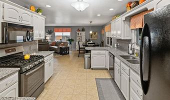 207 Ladd St, Alton, IL 62002