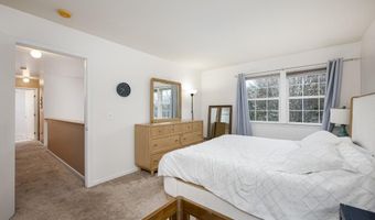3339 Elsinore Ct, Ann Arbor, MI 48105