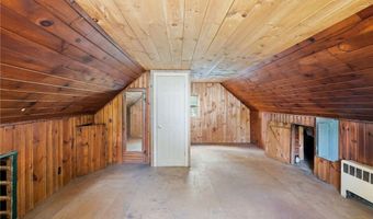 48 Waterman Lake Dr, Glocester, RI 02814