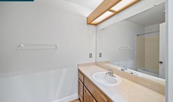 2817 Mayflower Dr, Antioch, CA 94531