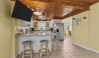 319 Old Causeway Rd, Atlantic Beach, NC 28512