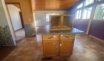 28 Cypress Blvd, Babbitt, MN 55706