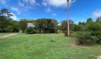 305 1st St, Barling, AR 72923