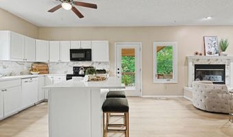 4260 N Rushwood Ct, Bel Aire, KS 67226
