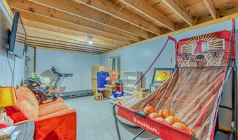 757 Maple St, Bethlehem, NH 03574