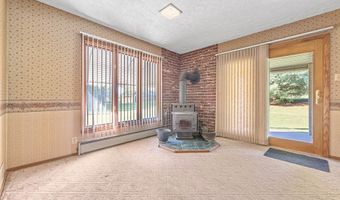 1165 Homeworth Rd, Alliance, OH 44601