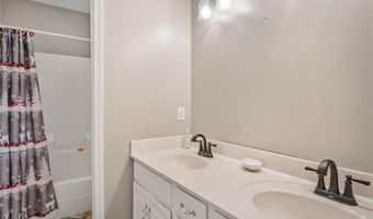 1708 Brookdale Dr, Atchison, KS 66002